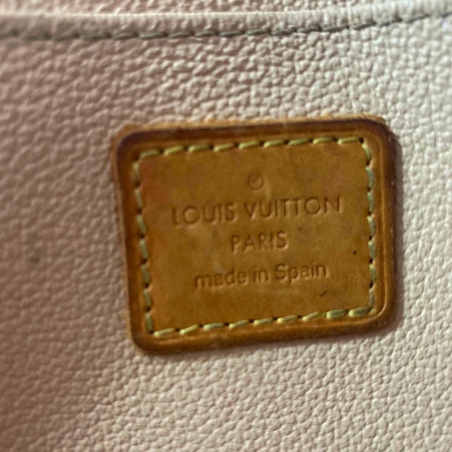LOUIS VUITTON ルイヴィトン　ポーチ　モノグラム
