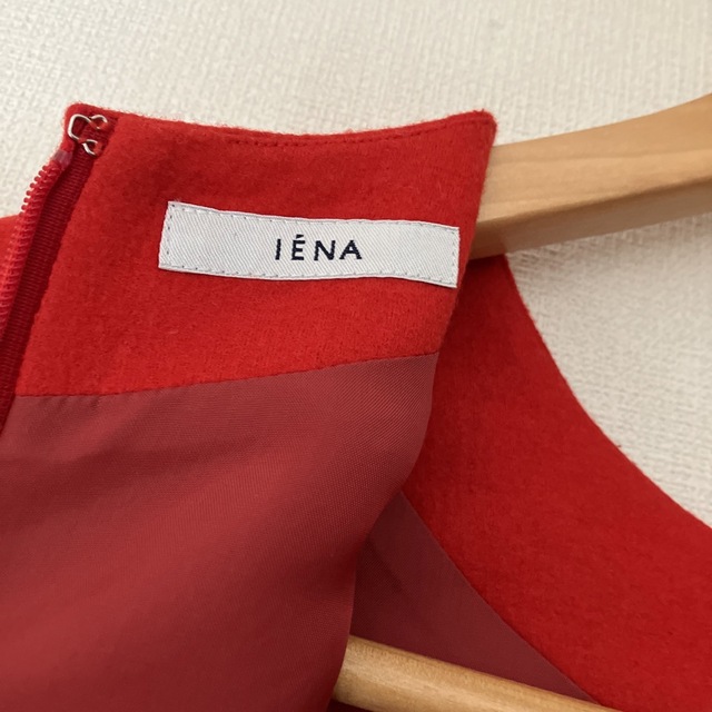 IENA(イエナ)のLe様専用　IENA 圧縮ウールペプラムワンピース レディースのワンピース(ひざ丈ワンピース)の商品写真