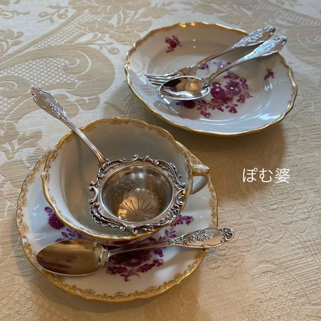 マイセン】柿右衛門写し シノワズリ/トリオ「インドの花と蝶」 格安