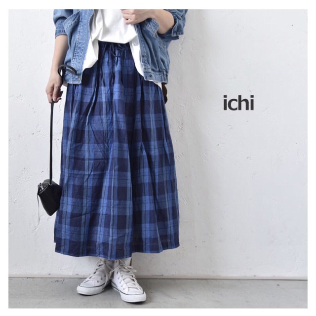 ichi(イチ)のICHI リネンインディゴチェックスカート レディースのスカート(ロングスカート)の商品写真