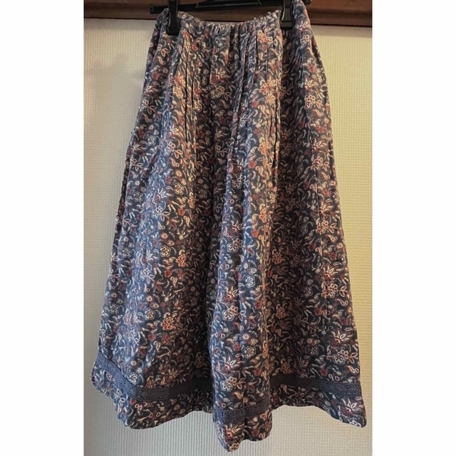 ペイズリー ロングスカート 古着 ユーズド 個性的 くすみ レディースのスカート(ロングスカート)の商品写真