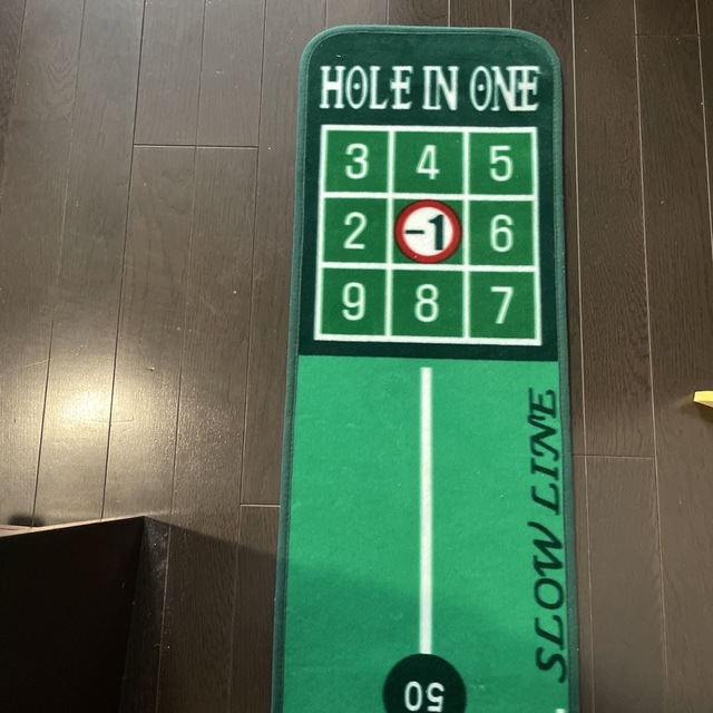 Hole in one Mat 自宅で、パター練習！ スポーツ/アウトドアのゴルフ(その他)の商品写真