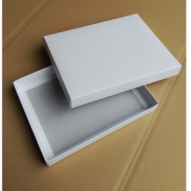 紙箱 無地　身・蓋セット　100組 ハンドメイドの素材/材料(型紙/パターン)の商品写真