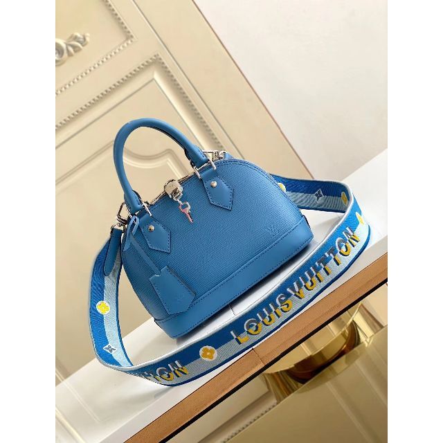正規取扱店】 LOUIS VUITTON - 希少❣️タ一コイズブルーアルマbb