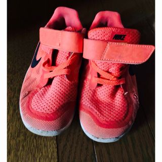 ナイキ(NIKE)のNIKEナイキ　キッズスニーカー　16サイズ　メッシュ(スニーカー)