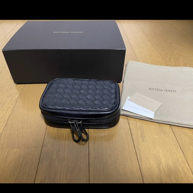 Bottega Veneta(ボッテガヴェネタ)のボッテガ　カフスケース　アクセサリーケース　ブラック　 メンズのアクセサリー(その他)の商品写真