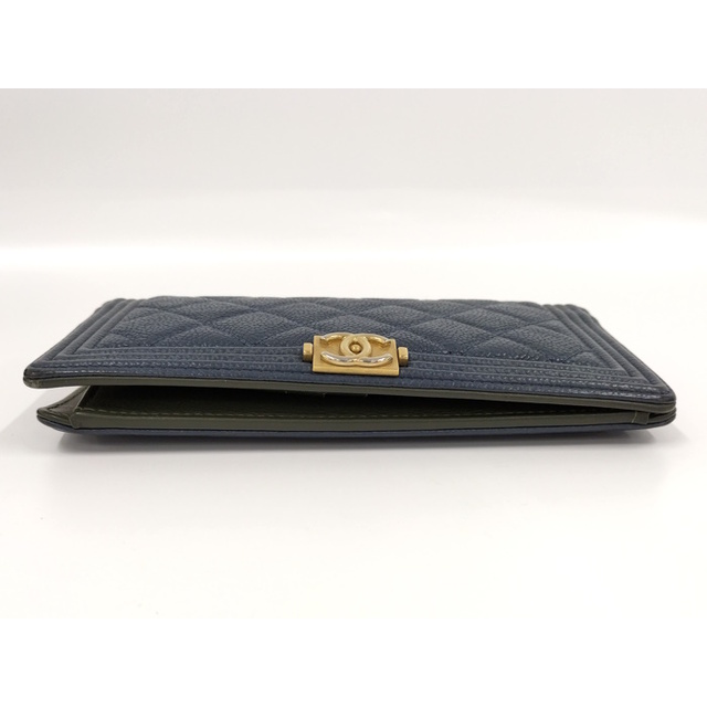 CHANEL - CHANEL ボーイシャネル 二つ折り長財布 マトラッセ CHANEL - CHANEL ボーイシャネル 二つ折り長財布 マトラッセ