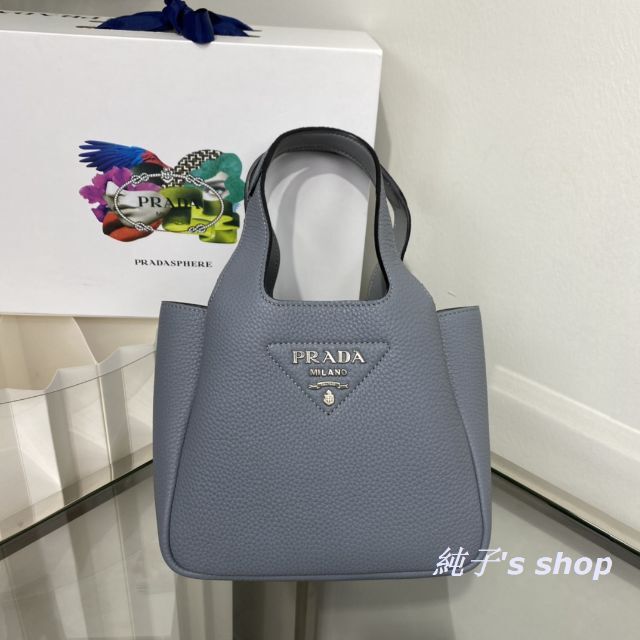 本物の PRADA スモール レザー バッグ 希少PRADA - トートバッグ