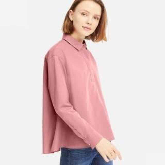 UNIQLO(ユニクロ)のエクストラファインコットンAラインシャツ レディースのトップス(シャツ/ブラウス(長袖/七分))の商品写真