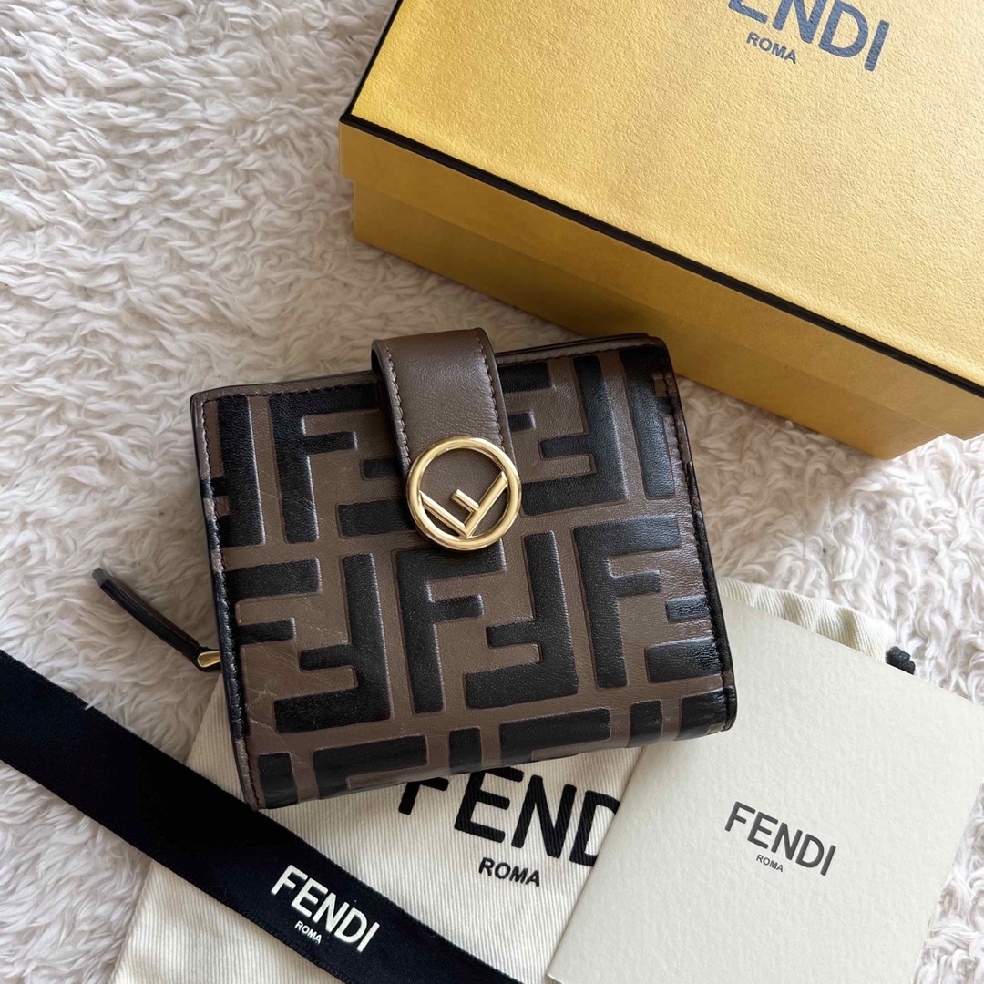 FENDI 二つ折り財布