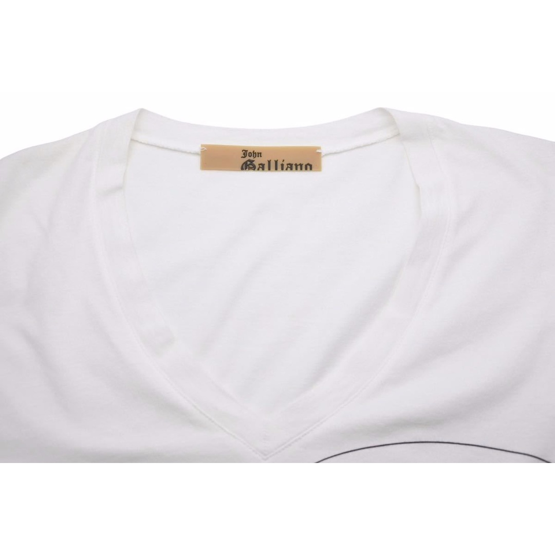 John Galliano(ジョンガリアーノ)のJOHN GALLIANO ジョンガリアーノ 半袖Ｔシャツ Vネック ブランドロゴ 5NMD055026 コットン ホワイト サイズM 美品 中古 48824 レディースのトップス(Tシャツ(半袖/袖なし))の商品写真