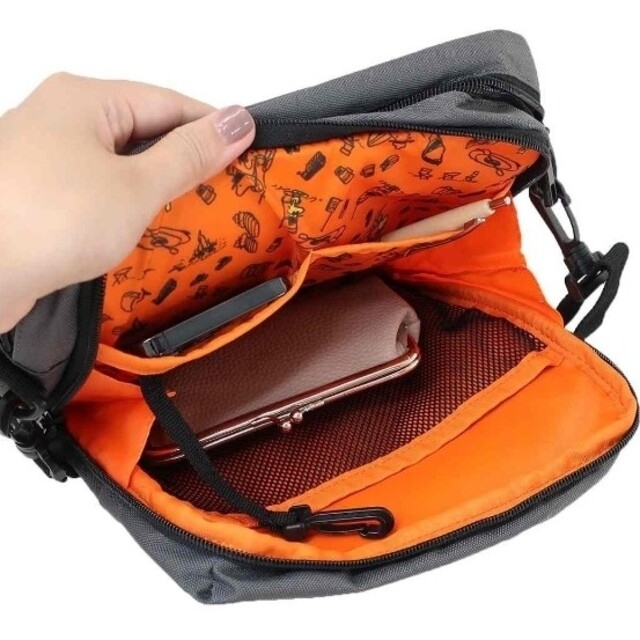 PEANUTS(ピーナッツ)の新品♡スヌーピー スクエアショルダーバッグ ダークグレー レディースのバッグ(ショルダーバッグ)の商品写真