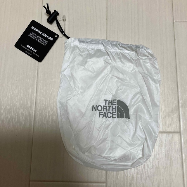 THE NORTH FACE(ザノースフェイス)の♡ザ　ノースフェイス　THE NORTH FACE／巾着袋　小物入れ　非売品♡ レディースのファッション小物(ポーチ)の商品写真