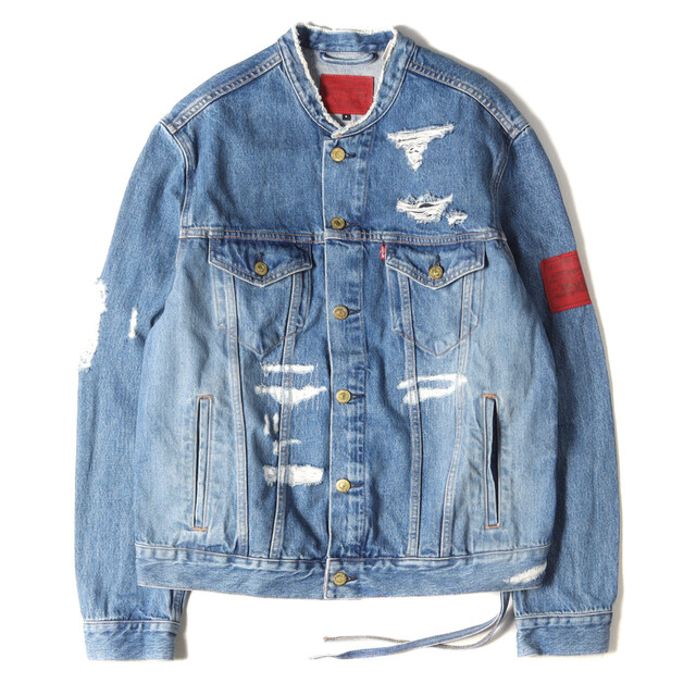 ジャケット/アウターKITH NYC キス ニューヨークシティー ジャケット Levis クラッシュ加工 3rdタイプ ノーカラー デニムジャケット Strawberry Fields Patched Trucker Jacket 18AW ウォッシュドブルー S アウター ブルゾン 【メンズ】【美品】