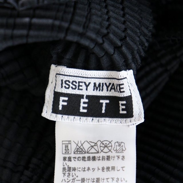 イッセイミヤケ FETE カーディガン ハイネック プリーツ 七分袖 2 M 黒