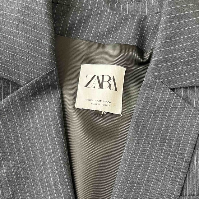 ZARA(ザラ)の土日限定価格❗️【ZARA】ショート丈ベスト レディースのトップス(ベスト/ジレ)の商品写真