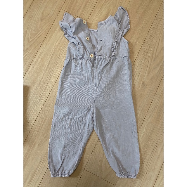 ZARA(ザラ)のZARA BABY七分丈ジャンプスーツ キッズ/ベビー/マタニティのキッズ服女の子用(90cm~)(パンツ/スパッツ)の商品写真