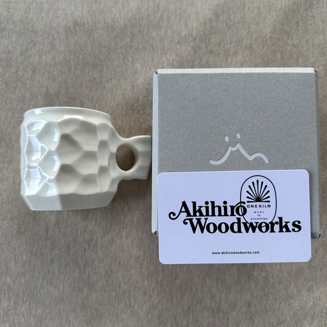 新品 AKIHIRO WOODWORKS JINCUP CERAMICS 白 M 最初の 9401円