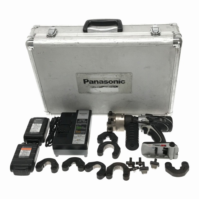 Panasonic(パナソニック)の☆中古品☆Panasonic パナソニック 14.4V 充電圧着器 EZ4641K バッテリー2個(3.0AH 5.0AH) 充電器 ケース付 油圧式圧着工具 圧着機 70435 自動車/バイクのバイク(工具)の商品写真