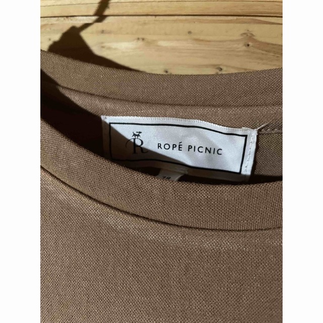 Rope' Picnic(ロペピクニック)のロペ　ピクニック　ショルダースリット　Tシャツ レディースのトップス(Tシャツ(半袖/袖なし))の商品写真