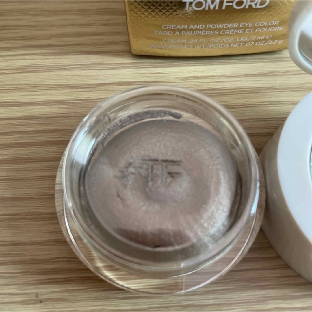 TOM FORD BEAUTY(トムフォードビューティ)のトムフォードクリームアンドパウダーアイカラー４点おまとめ コスメ/美容のベースメイク/化粧品(アイシャドウ)の商品写真