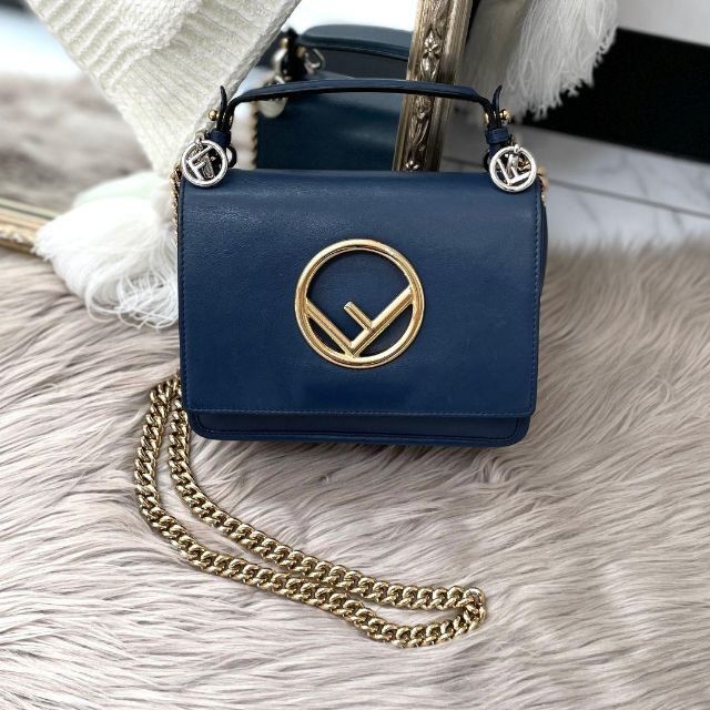 上品】 FENDI - 美品FENDI フェンディ キャナイ チェーンショルダー