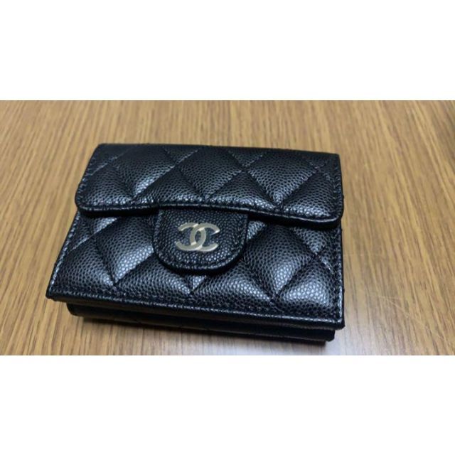 感謝価格】 CHANEL 新品 スモールフラップウォレット 折りたたみ 財布