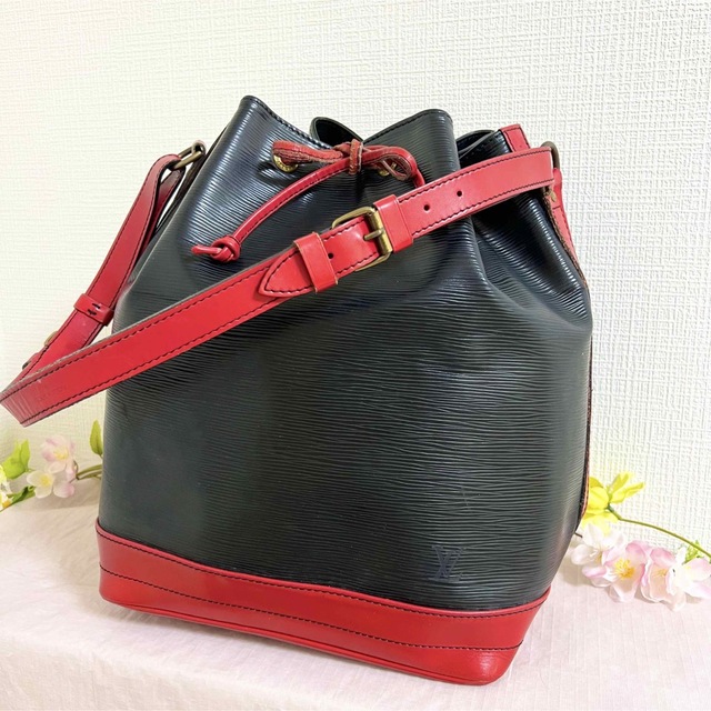 お値下げ中!ルイヴィトン エピ ノエ - ショルダーバッグ お値下げ中!ルイヴィトン エピ ノエ - ショルダーバッグ