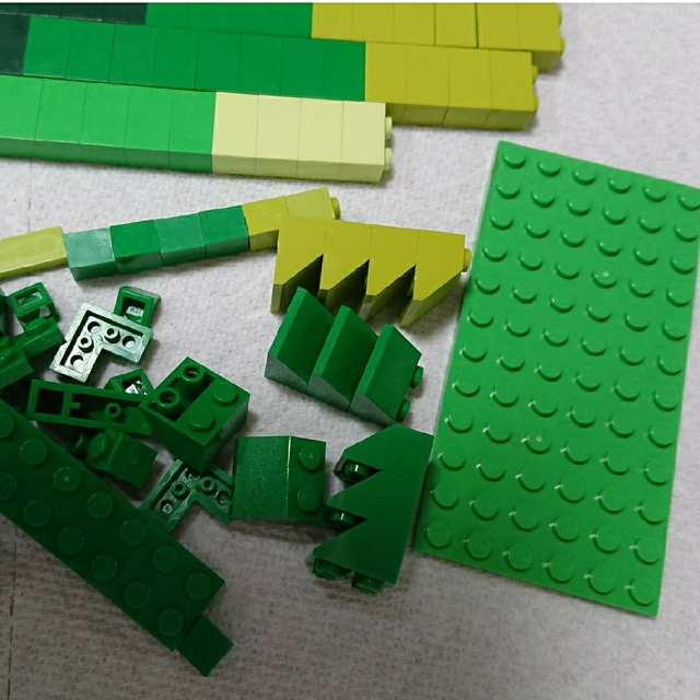 Lego(レゴ)のレゴ Lego パーツ 詰め合わせ グリーン 緑 系 キッズ/ベビー/マタニティのおもちゃ(積み木/ブロック)の商品写真