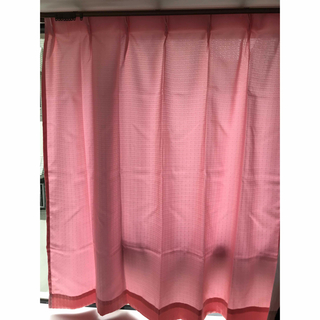 カーテン　100×135 2枚組　ピンク　タッセル付(カーテン)