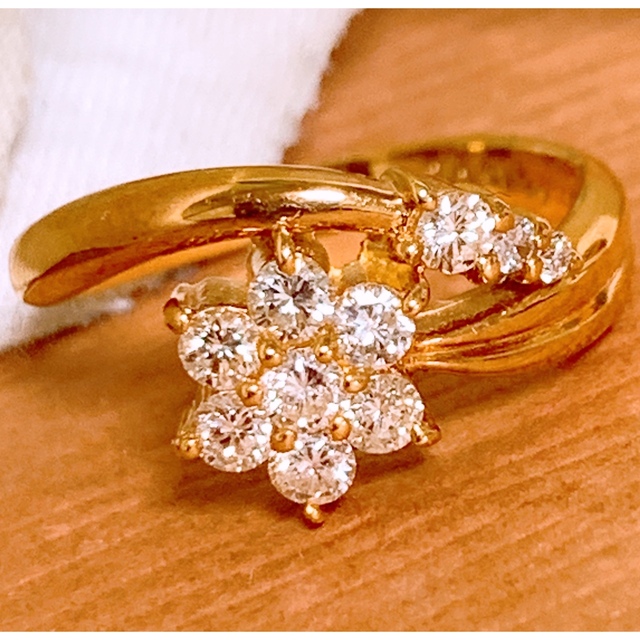 美品❣️D0.50CT✨スイートテン❗️k18フラワーダイヤリング k18リング ...