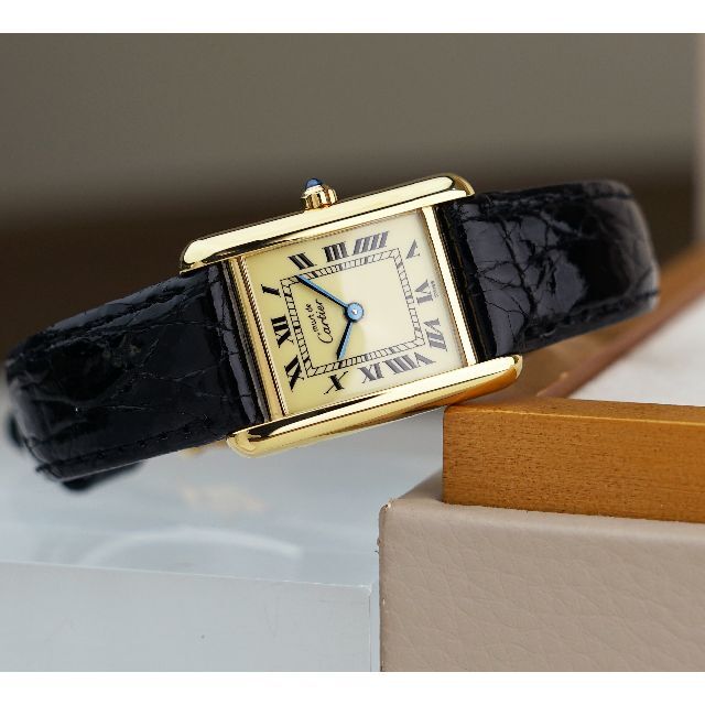 美品 カルティエ マスト タンク アイボリー ローマン SM Cartier 1