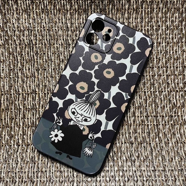 marimekko(マリメッコ)のiPhone12ケース　マリメッコ　ミー スマホ/家電/カメラのスマホアクセサリー(iPhoneケース)の商品写真