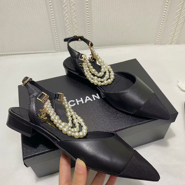 印象のデザイン シャネル パールパンプス 完売 ストラップサンダル 黒