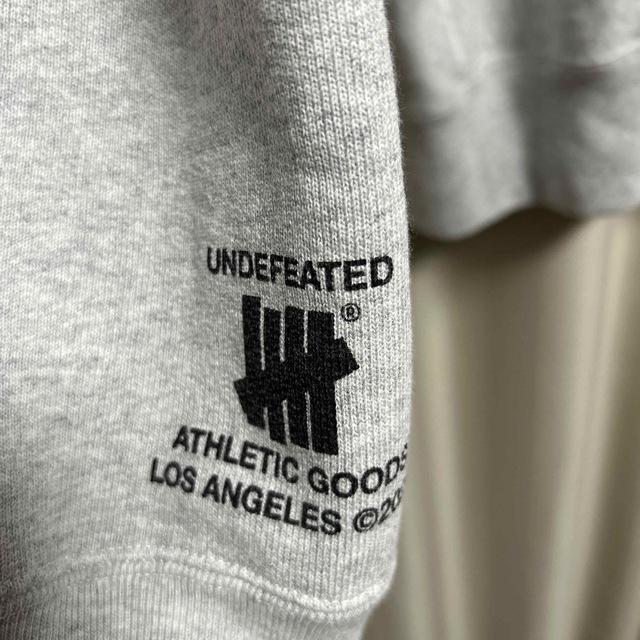 UNDEFEATED(アンディフィーテッド)のUNDEFEATED Champion スウェット XL メンズのトップス(スウェット)の商品写真