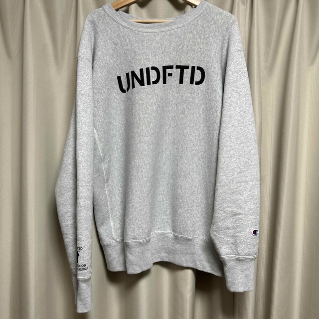 UNDEFEATED(アンディフィーテッド)のUNDEFEATED Champion スウェット XL メンズのトップス(スウェット)の商品写真