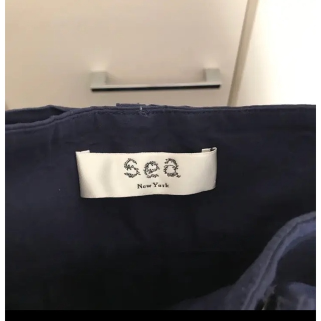 Sea New York(シーニューヨーク)の【送料込】Sea New York  ネイビー　ミディ丈スカート レディースのスカート(ひざ丈スカート)の商品写真