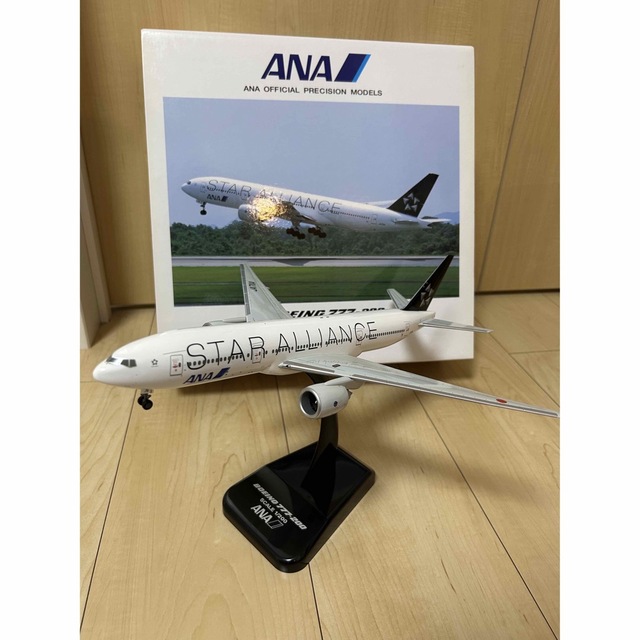海外 正規品】 ANA BOEING 777-200 1/200 STAR ALLIANCE 航空機