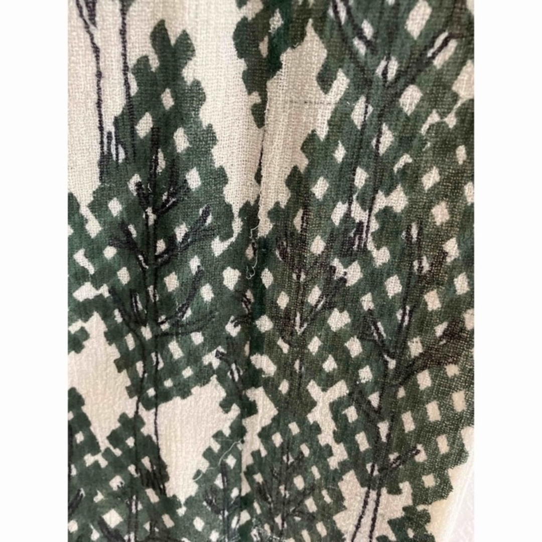 mina perhonen(ミナペルホネン)の【お値下げしました】mina perhonen north forest スカー レディースのスカート(ひざ丈スカート)の商品写真