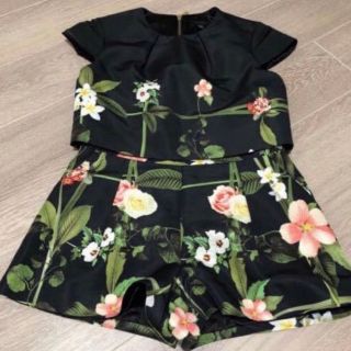 テッドベイカー(TED BAKER)のTed baker パンツタイプ ワンピース 花柄 ブラック(その他)