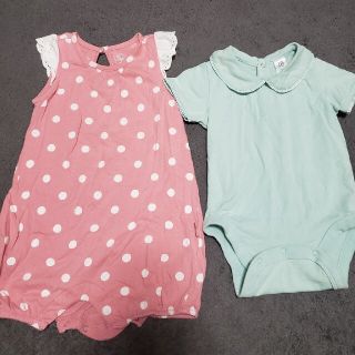 ベビーギャップ(babyGAP)の2枚セット　70サイズロンパース夏女の子(ロンパース)