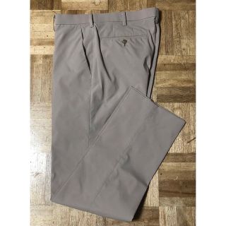 ユニクロ(UNIQLO)の【5/17最終値下げ】ユニクロ　感動パンツ　メンズ　ベージュ　W79レングス76(スラックス)