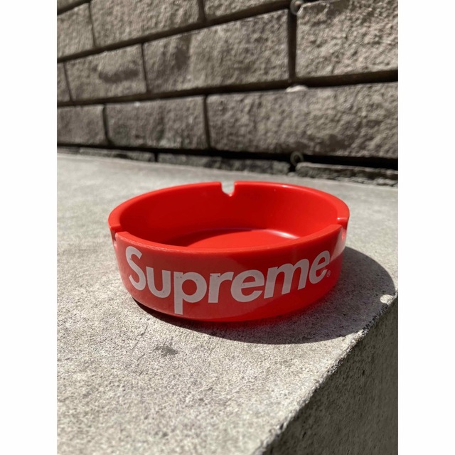 Supreme(シュプリーム)のシュプリーム　プラスチック灰皿 メンズのファッション小物(タバコグッズ)の商品写真