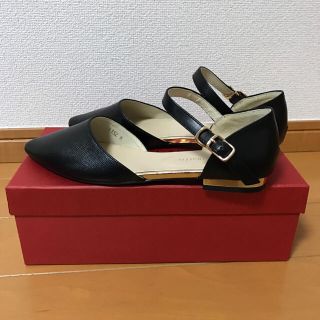 オリエンタルトラフィック(ORiental TRaffic)のほぼ新品！ORiental TRaffic ベルト付きフラットパンプス(バレエシューズ)