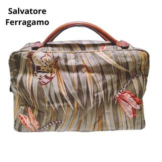 サルヴァトーレフェラガモ(Salvatore Ferragamo)の希少　サルヴァトーレ　フェラガモ　ハンドバッグ　ボタニカル　蝶　トンボ　鳥　和服(ハンドバッグ)