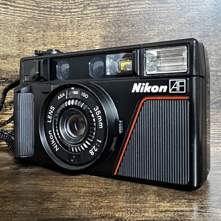 Nikon - フィルムカメラ NIKON L35AF ISO 1000 完動品の通販 by うん ...