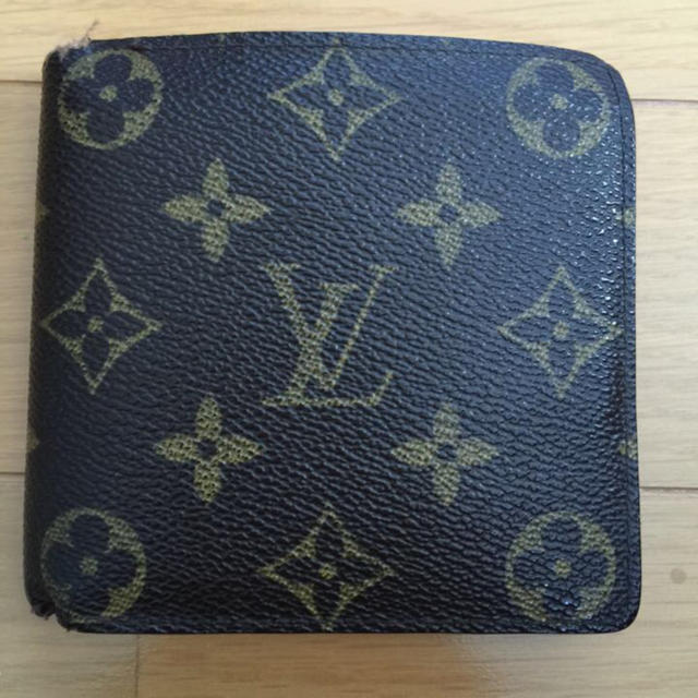 LOUIS VUITTON(ルイヴィトン)のヴィトン 折りたたみ財布 メンズのファッション小物(折り財布)の商品写真