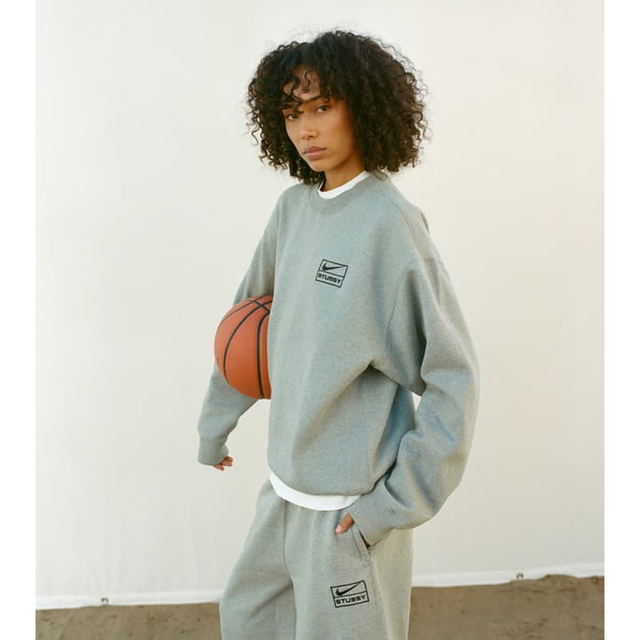 Stussy✖️NIKE クルースウェットLサイズ