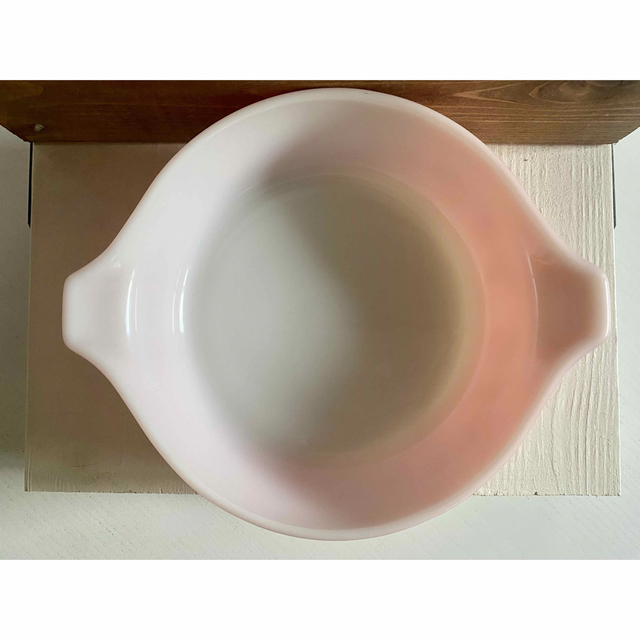 Pyrex(パイレックス)のオールドパイレックス　キャセロール　グーズベリー　深型・浅型　蓋つき　２個セット インテリア/住まい/日用品のキッチン/食器(食器)の商品写真