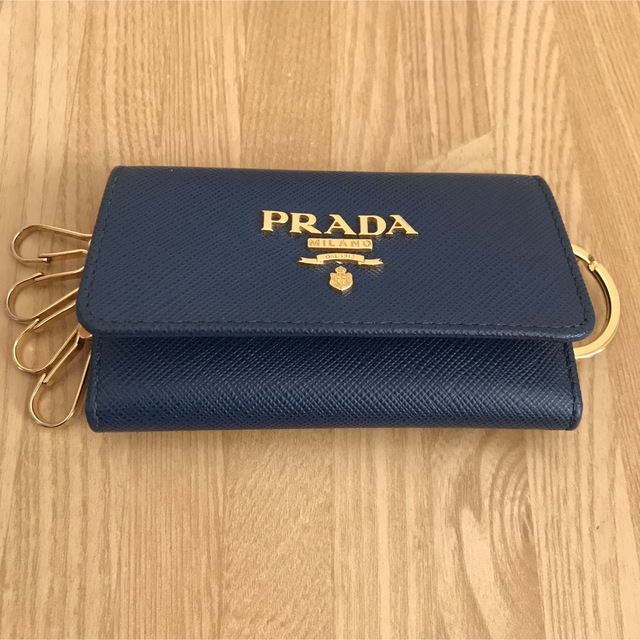 PRADA プラダ キーケース